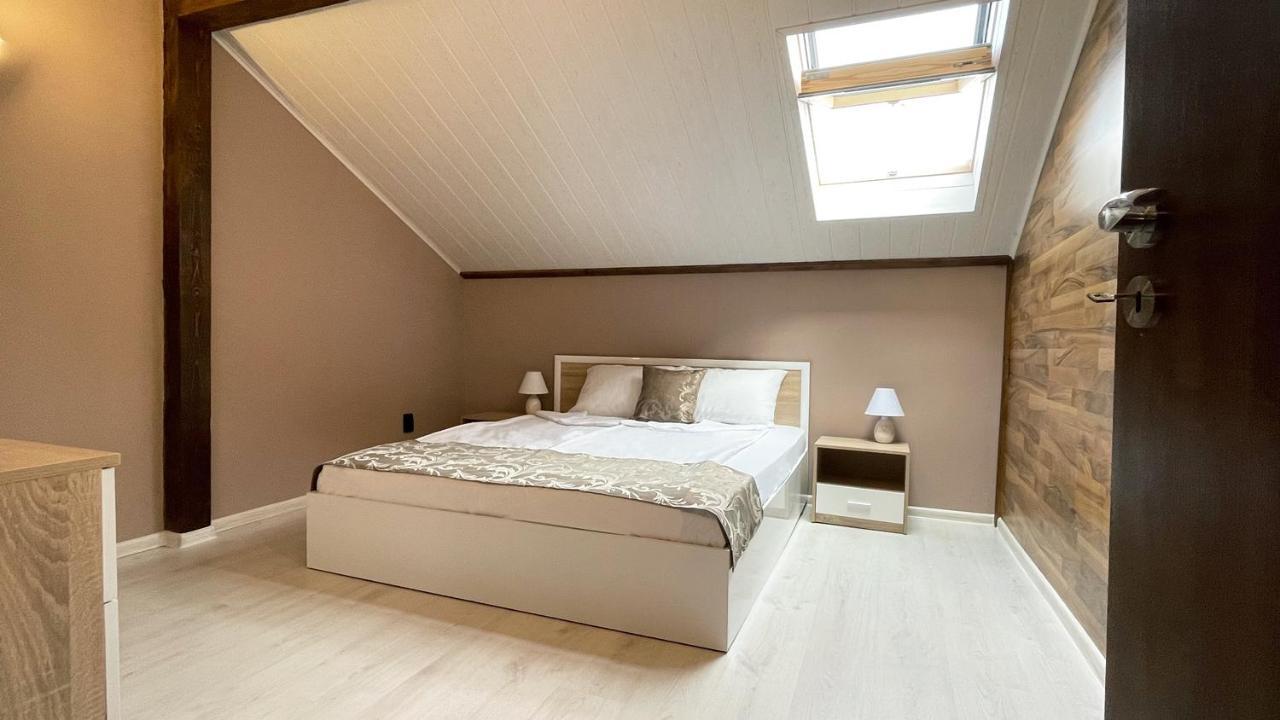 Aparthotel Апартхотел Конниците à Veliko Tarnovo Extérieur photo